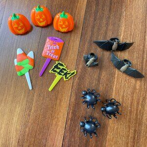 Twelve (12) Halloween Cake / Cupcake Picks / Toppers